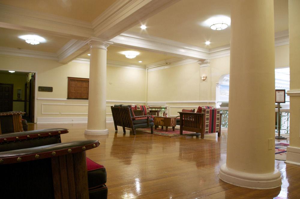 Historic Plains Hotel Шаєнн Екстер'єр фото