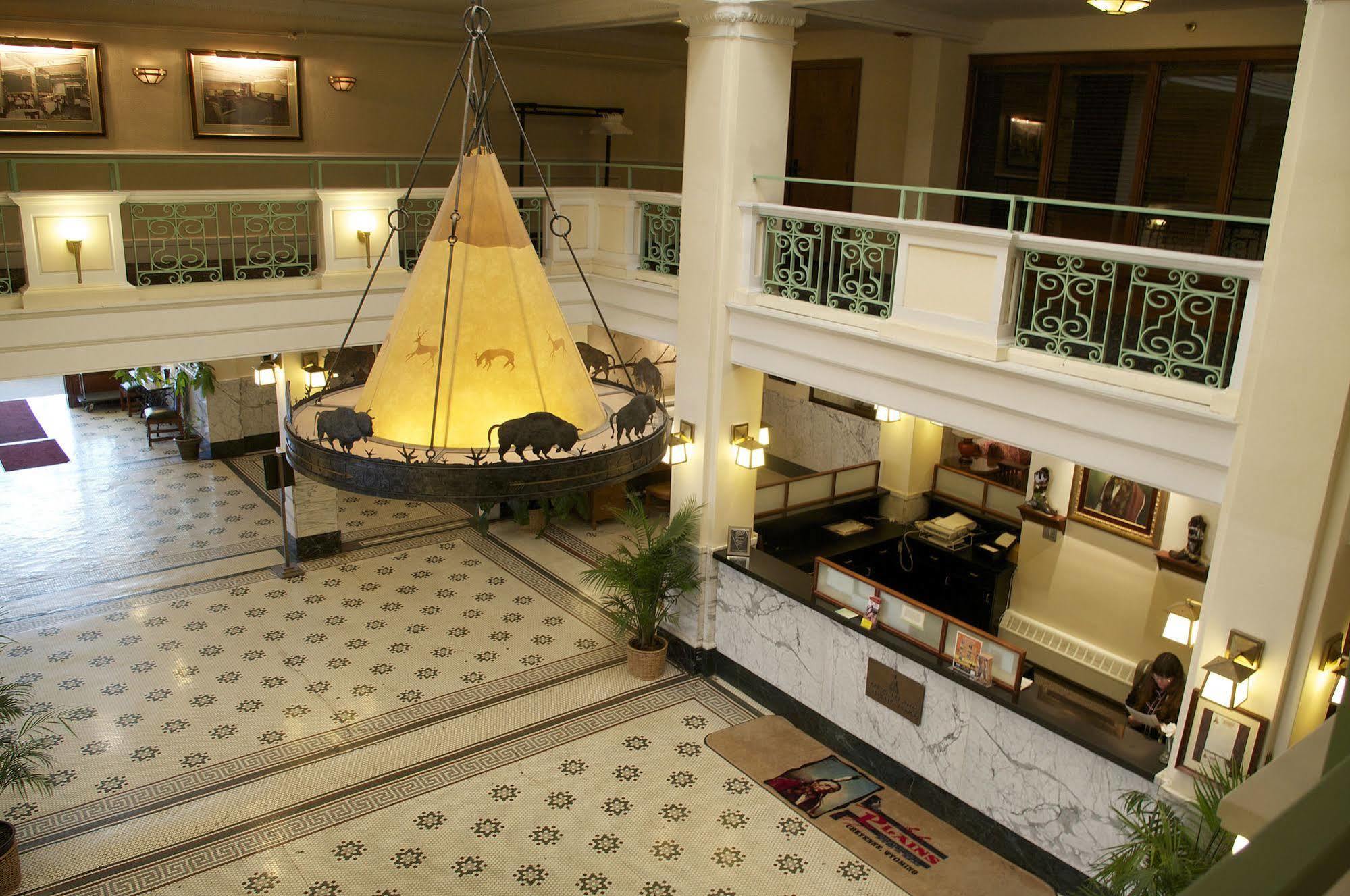 Historic Plains Hotel Шаєнн Екстер'єр фото