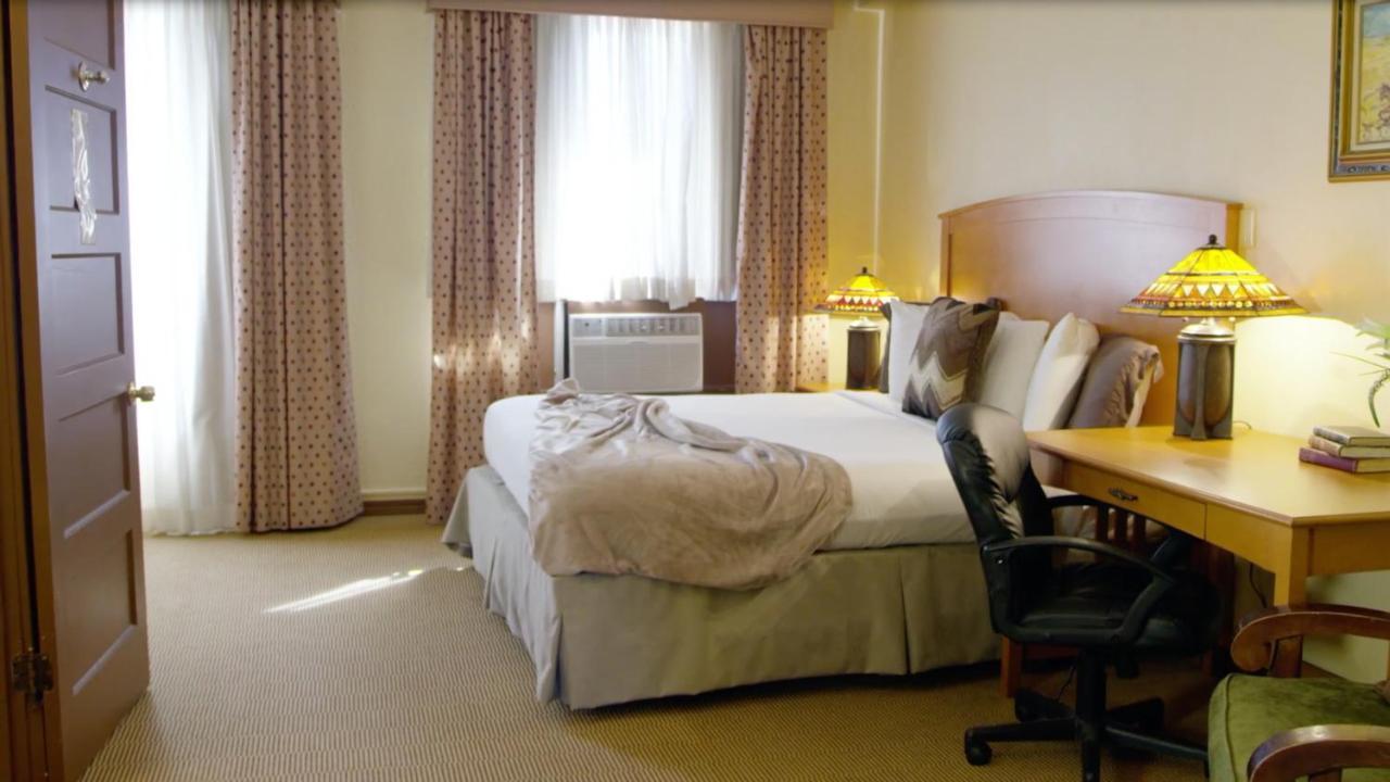 Historic Plains Hotel Шаєнн Екстер'єр фото